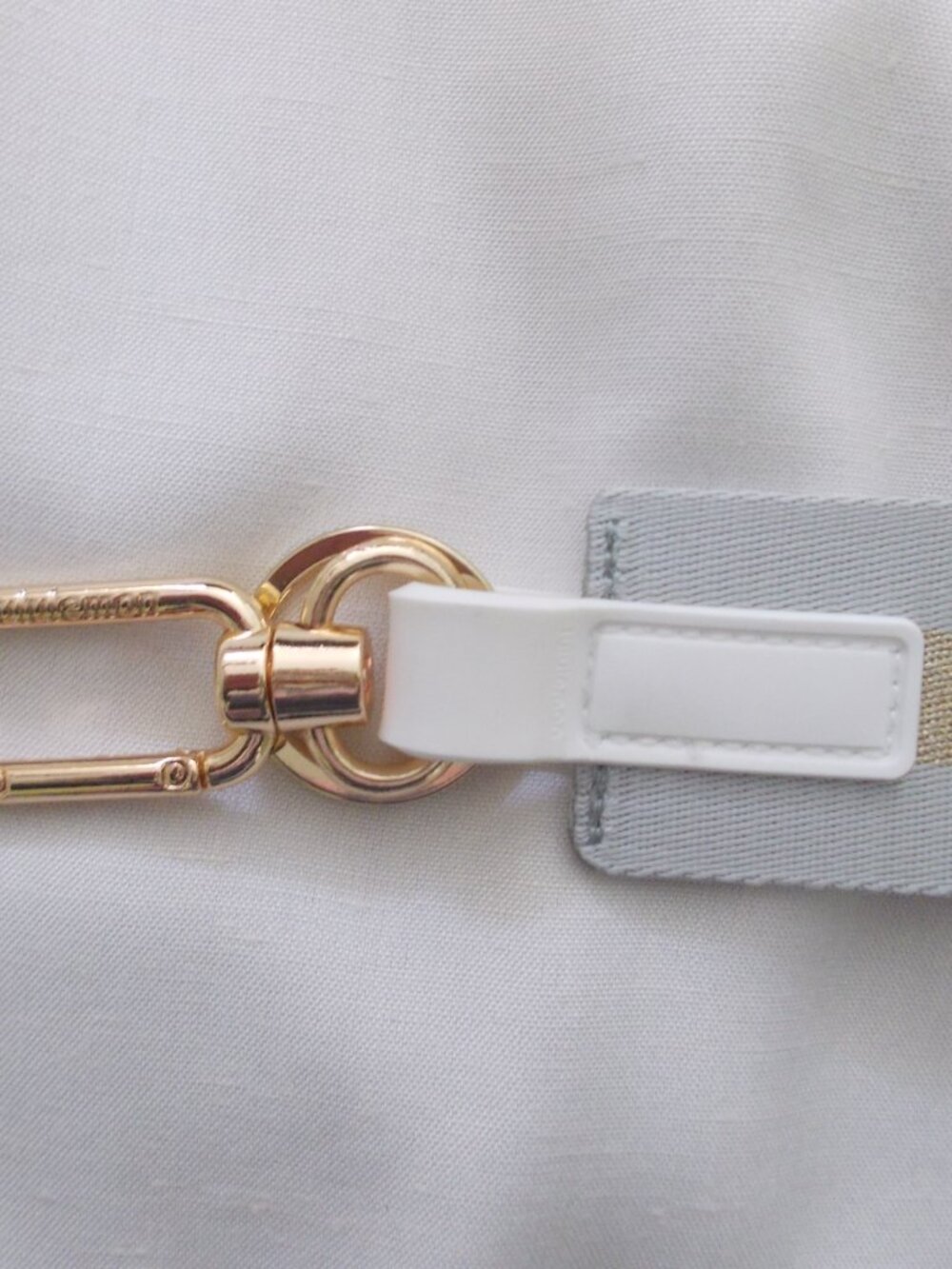 Last One! NWT Rare Lululemon Never Lost Keychain - Picture 2 of 3